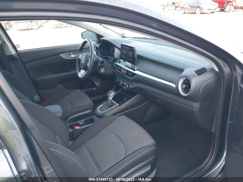 VIN 3KPF24AD5PE601340 2023 KIA FORTE LXS