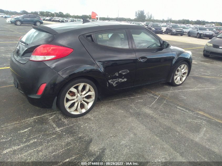 2013 HYUNDAI VELOSTER W/GRAY INT - KMHTC6AD9DU093412