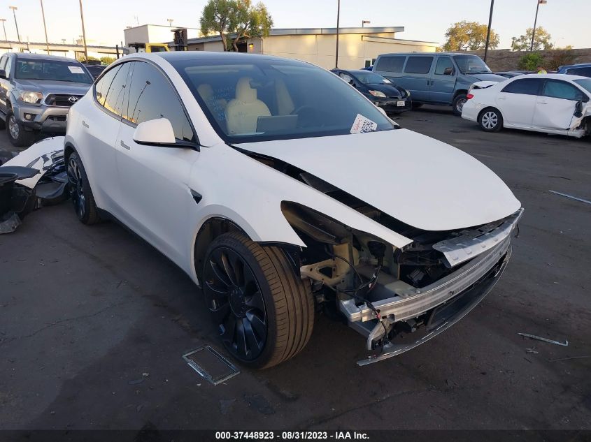 7SAYGDEF7NF394580 Tesla Model Y PERFORMANCE