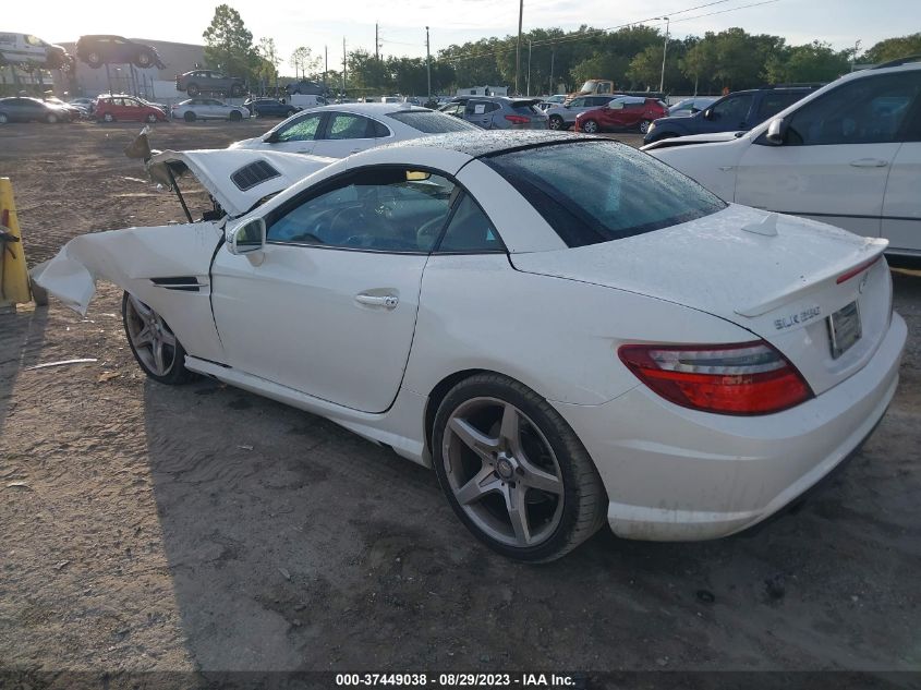 2015 MERCEDES-BENZ SLK-CLASS SLK 250 - WDDPK4HA8FF096498