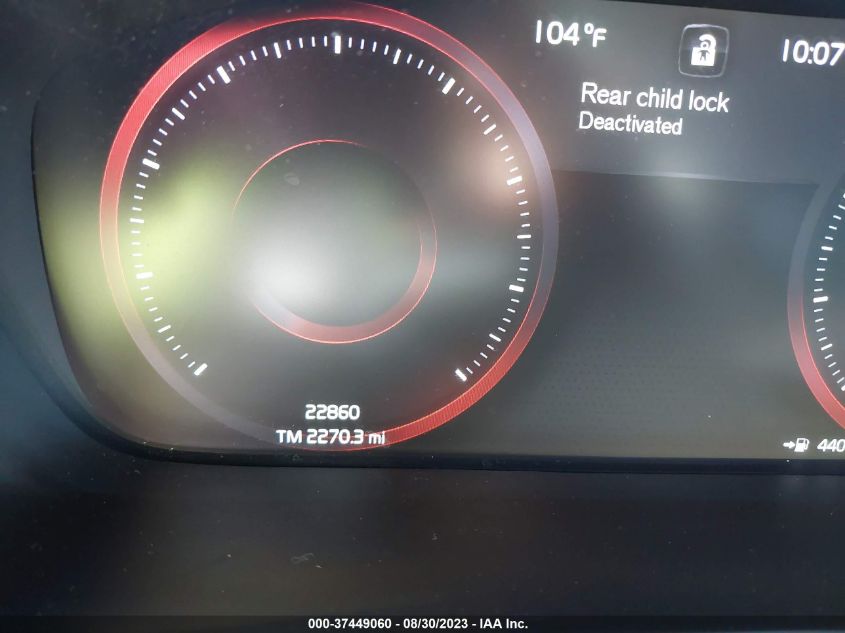 2019 VOLVO XC40 R-DESIGN YV4162UM5K2151819
