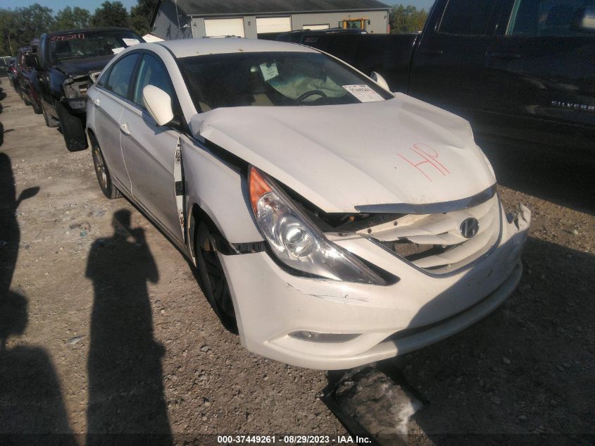 2013 HYUNDAI SONATA GLS - 5NPEB4AC6DH804330