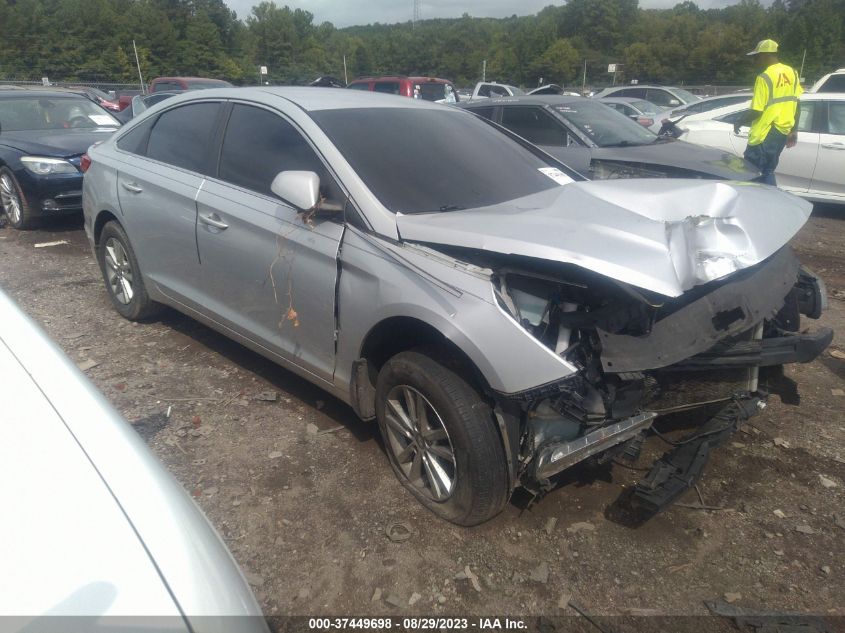 2015 HYUNDAI SONATA SE - 5NPE24AF3FH163666