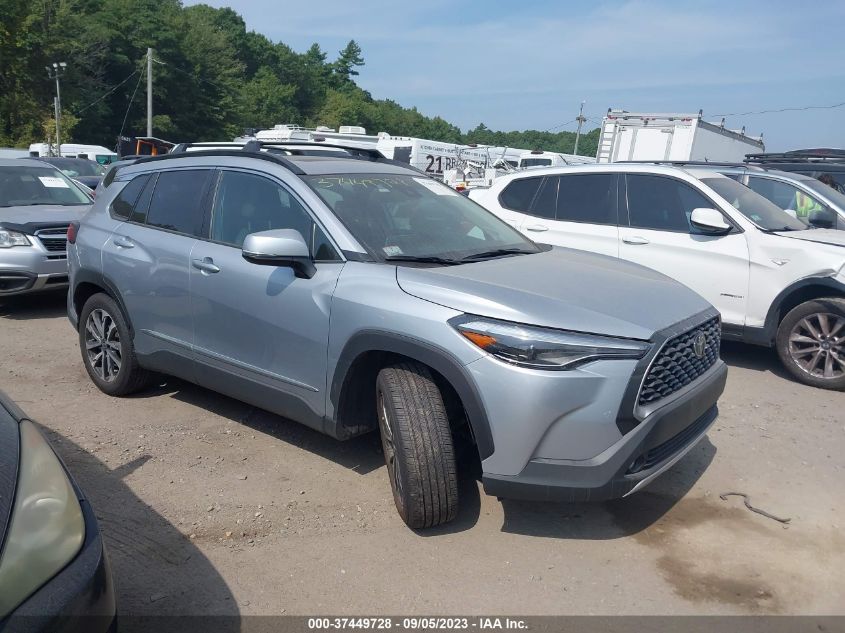 2022 TOYOTA COROLLA CROSS XLE - 7MUDAABG1NV022386