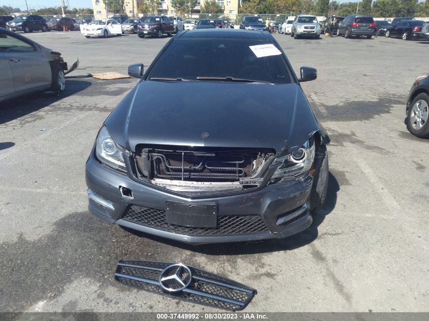 2015 MERCEDES-BENZ C 250 WDDGJ4HB2FG440638