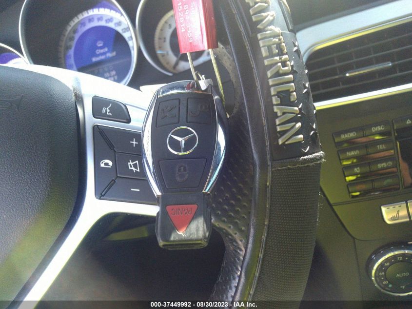 2015 MERCEDES-BENZ C 250 WDDGJ4HB2FG440638