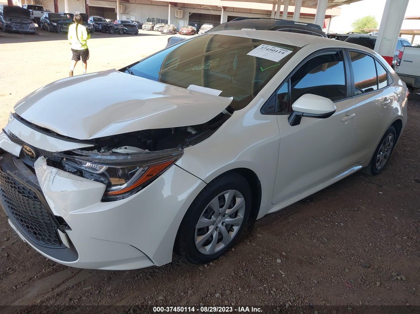 VIN JTDEPRAE3LJ015946 2020 TOYOTA COROLLA LE