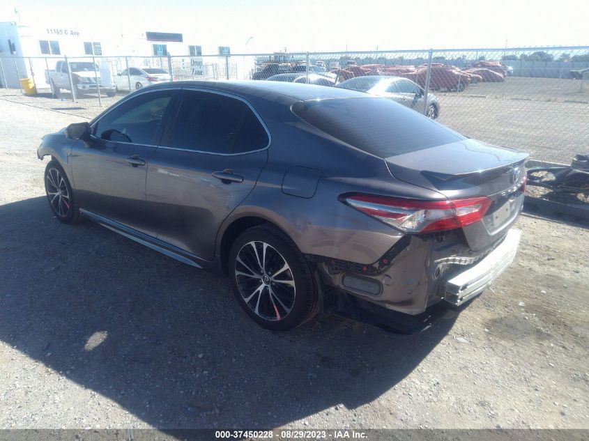 2018 TOYOTA CAMRY LE/SE/XLE/L - 4T1B11HK1JU593035