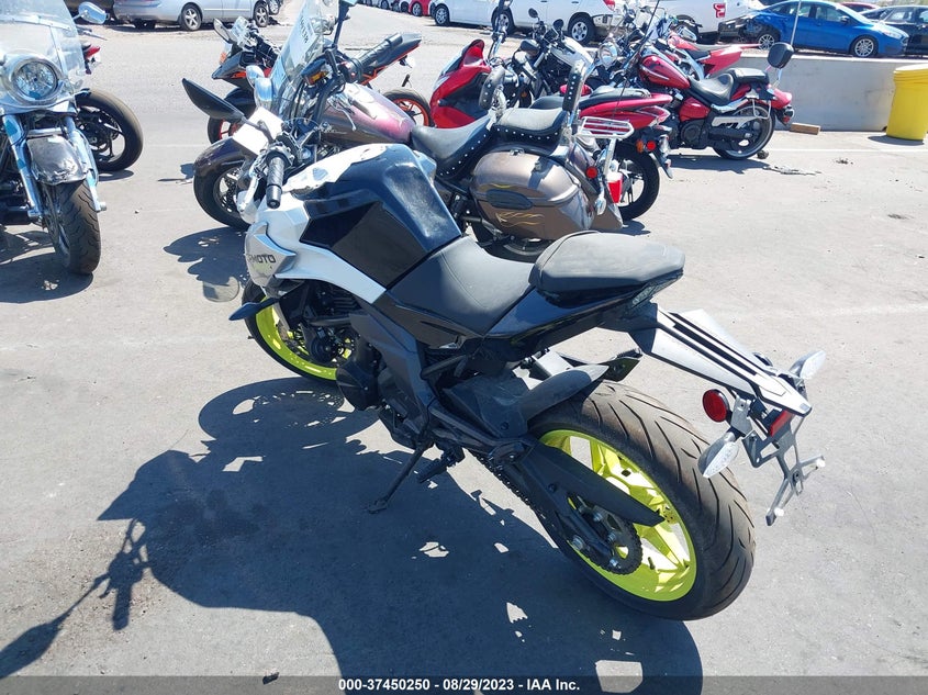 VIN LCEPEVLB7N6000981 2022 CF MOTO 650NK