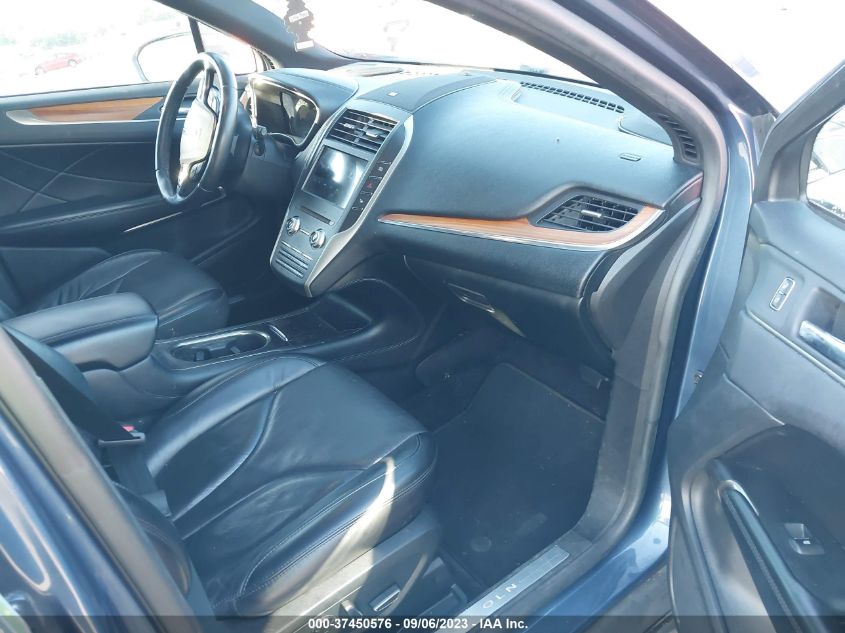 2018 LINCOLN MKC RESERVE - 5LMTJ3DH2JUL18393