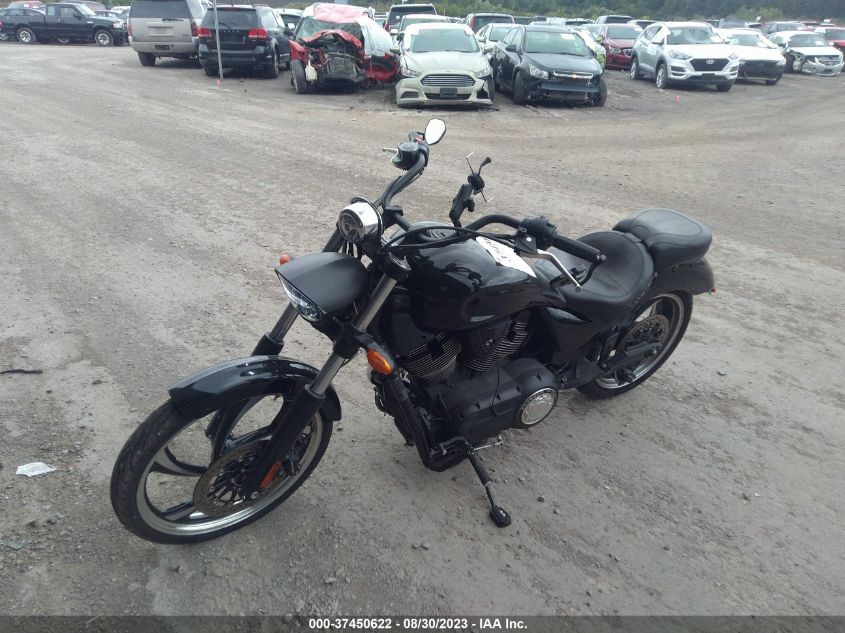 2013 VICTORY MOTORCYCLES VEGAS 8-BALL 5VPGA36N6D3016080