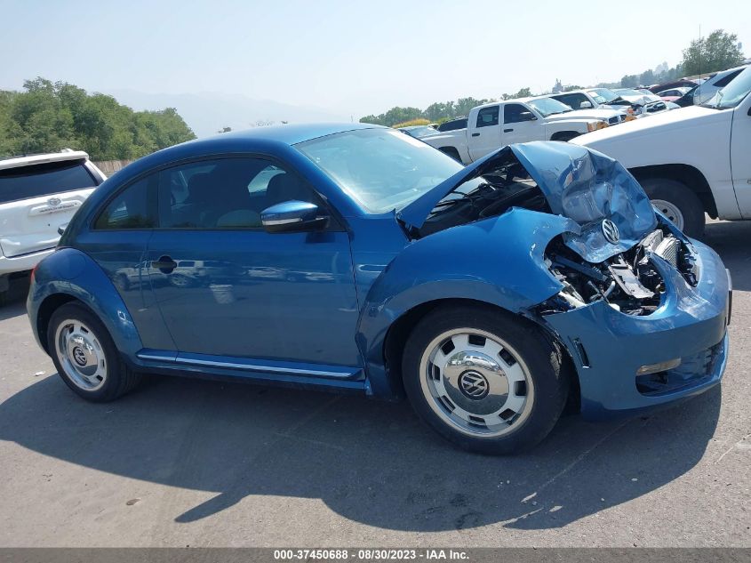 2016 VOLKSWAGEN BEETLE COUPE 1.8T CLASSIC - 3VWF17AT3GM638272