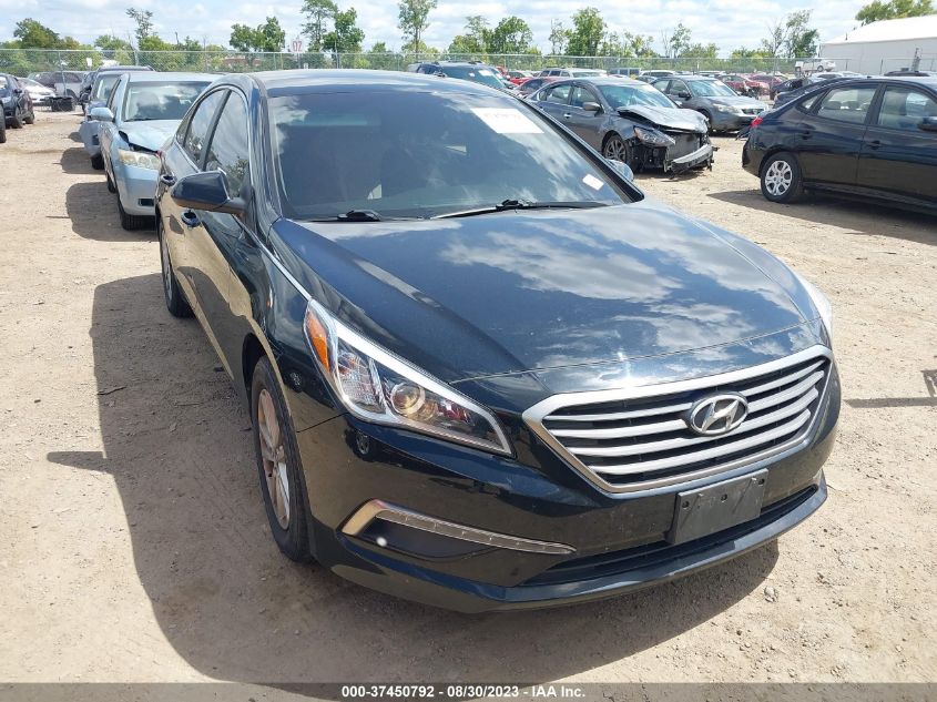 2015 HYUNDAI SONATA 2.4L SE - 5NPE24AF5FH094267