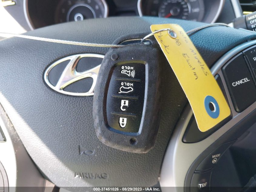 2016 HYUNDAI ELANTRA SE/SPORT/LIMITED - 5NPDH4AE3GH781802