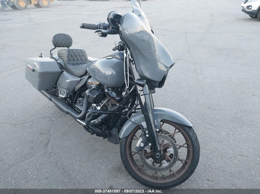 2022 HARLEY-DAVIDSON FLHXST - 1HD1ABL27NB644437