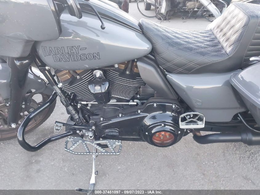 2022 HARLEY-DAVIDSON FLHXST - 1HD1ABL27NB644437