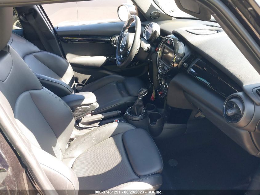 2017 MINI HARDTOP 4 DOOR COOPER S - WMWXU3C55H2D31877