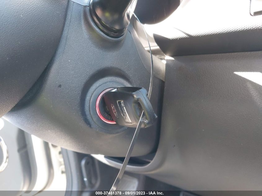 2013 KIA SOUL + - KNDJT2A61D7769923