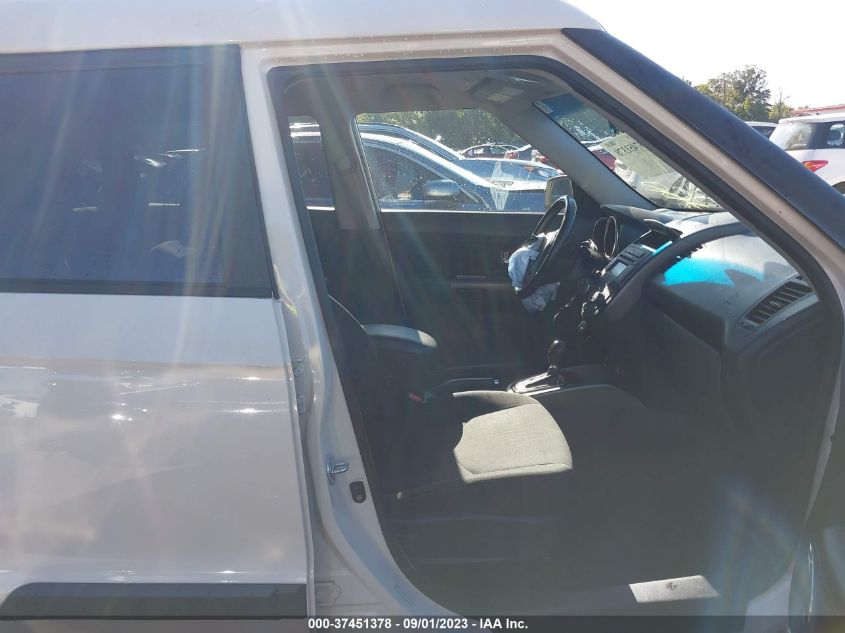 2013 KIA SOUL + - KNDJT2A61D7769923