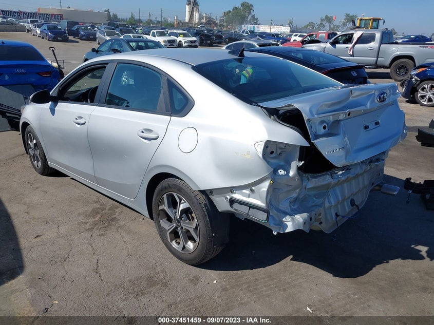 VIN 3KPF24AD3ME316664 2021 KIA FORTE LXS