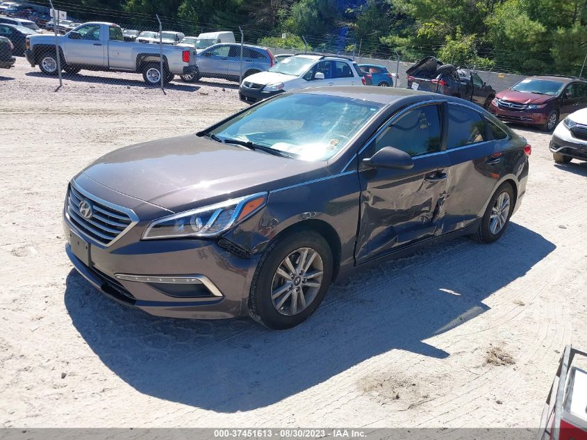 2015 HYUNDAI SONATA 2.4L SE - 5NPE24AF2FH115902