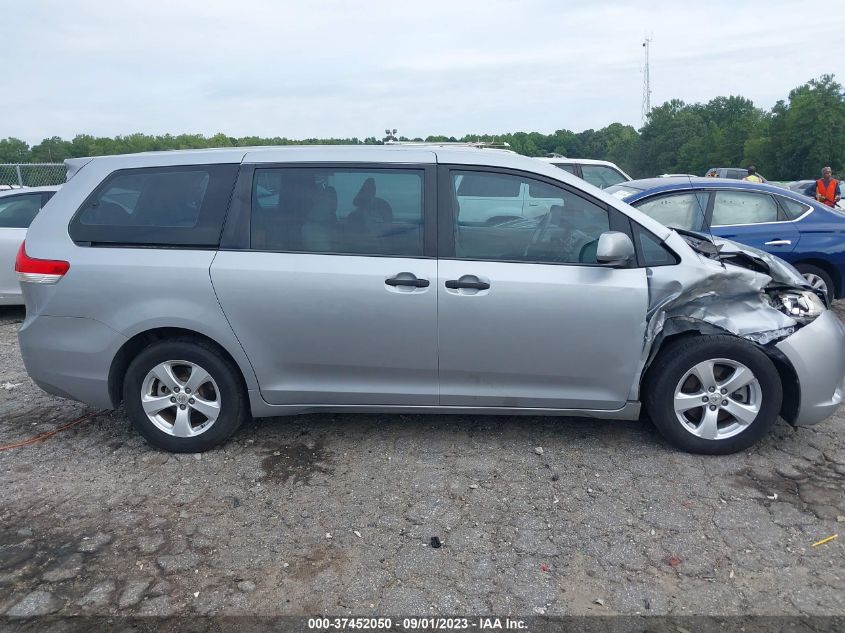 5TDZK3DC5DS399546 2013 TOYOTA SIENNA, photo no. 13