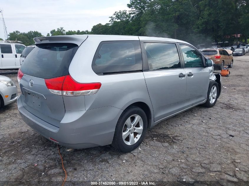 5TDZK3DC5DS399546 2013 TOYOTA SIENNA, photo no. 4