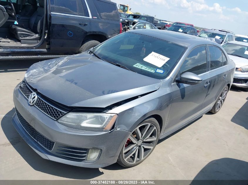 2013 VOLKSWAGEN GLI AUTOBAHN W/NAV 3VW467AJ0DM386502