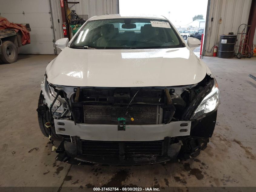 2017 BUICK LACROSSE ESSENCE - 1G4ZP5SS0HU178215