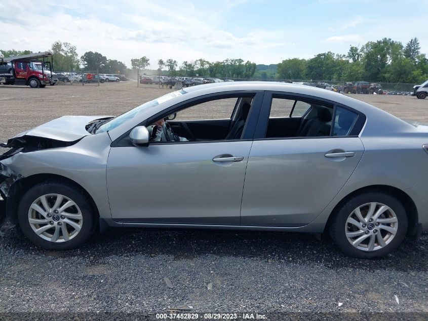 2013 MAZDA MAZDA3 I TOURING - JM1BL1V74D1813708