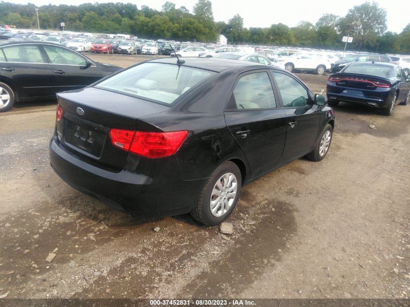 2013 KIA FORTE LX - KNAFT4A25D5682467