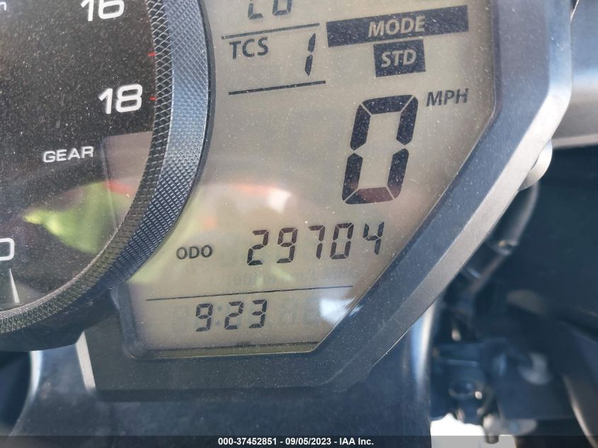 2020 YAMAHA YZFR6 JYARJ28E6LA006931