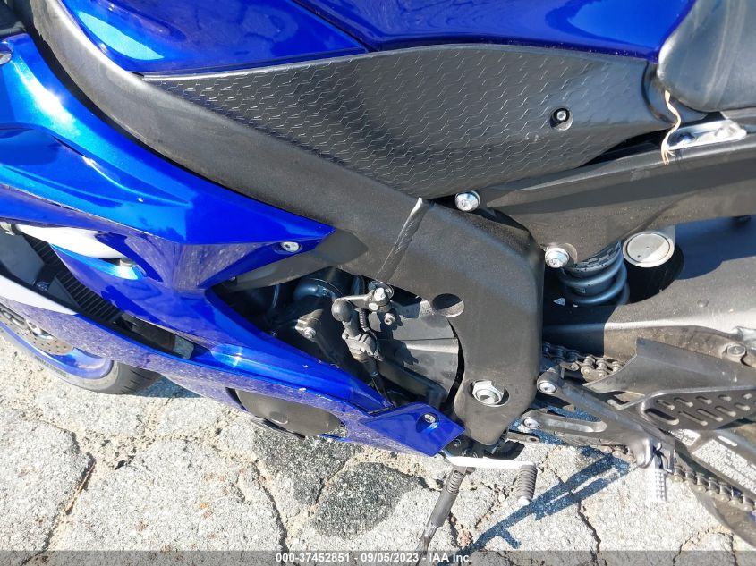 2020 YAMAHA YZFR6 JYARJ28E6LA006931