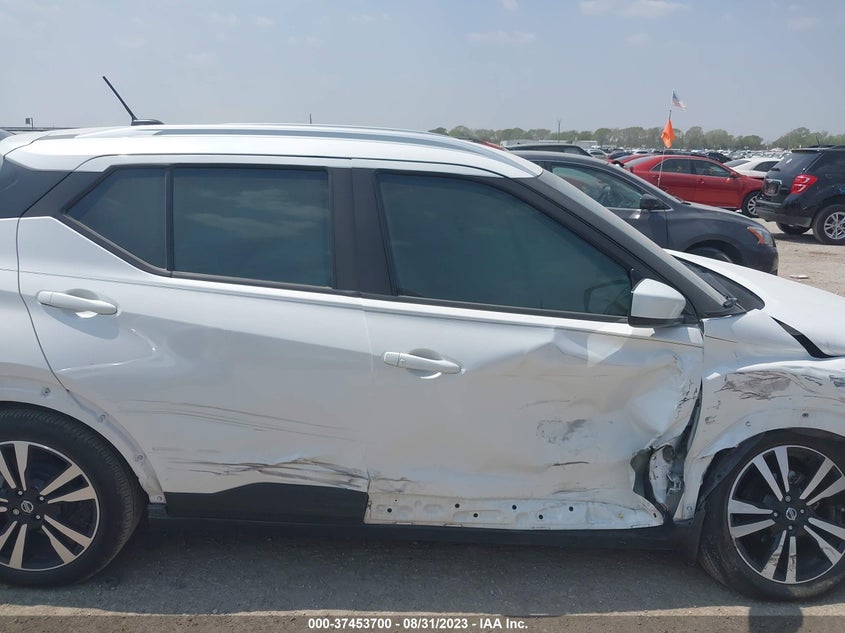 VIN 3N1CP5CU0KL563059 2019 NISSAN KICKS SV
