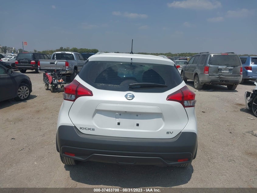 VIN 3N1CP5CU0KL563059 2019 NISSAN KICKS SV