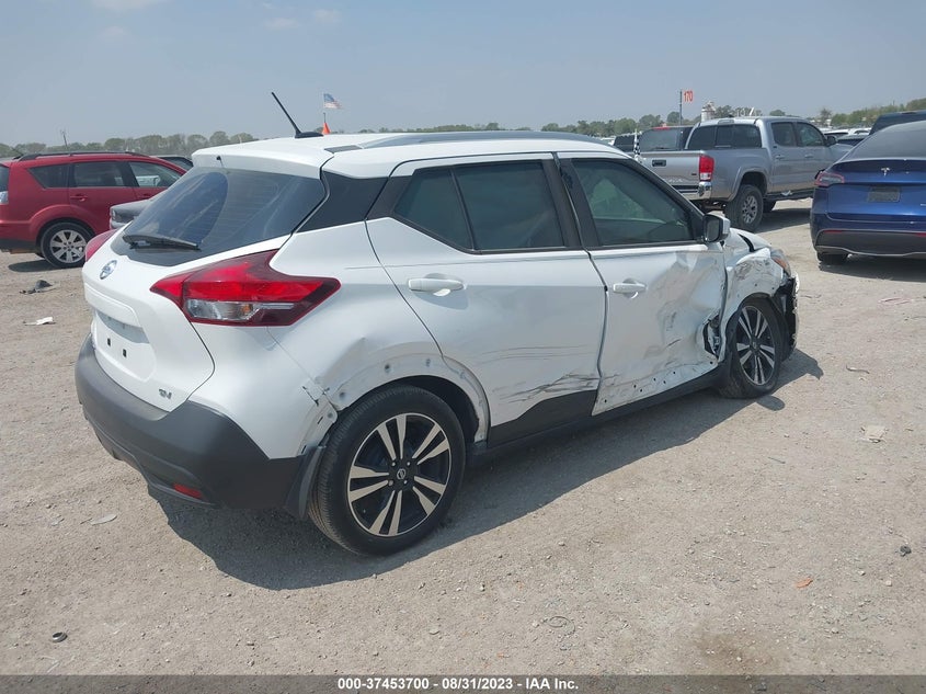VIN 3N1CP5CU0KL563059 2019 NISSAN KICKS SV
