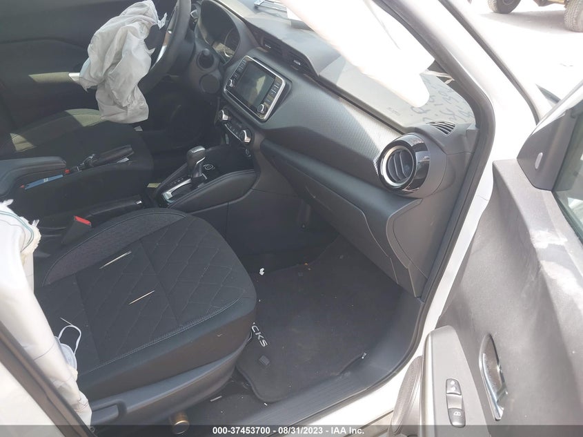 VIN 3N1CP5CU0KL563059 2019 NISSAN KICKS SV