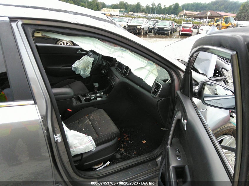 VIN KNDPMCAC4K7519706 2019 KIA SPORTAGE LX
