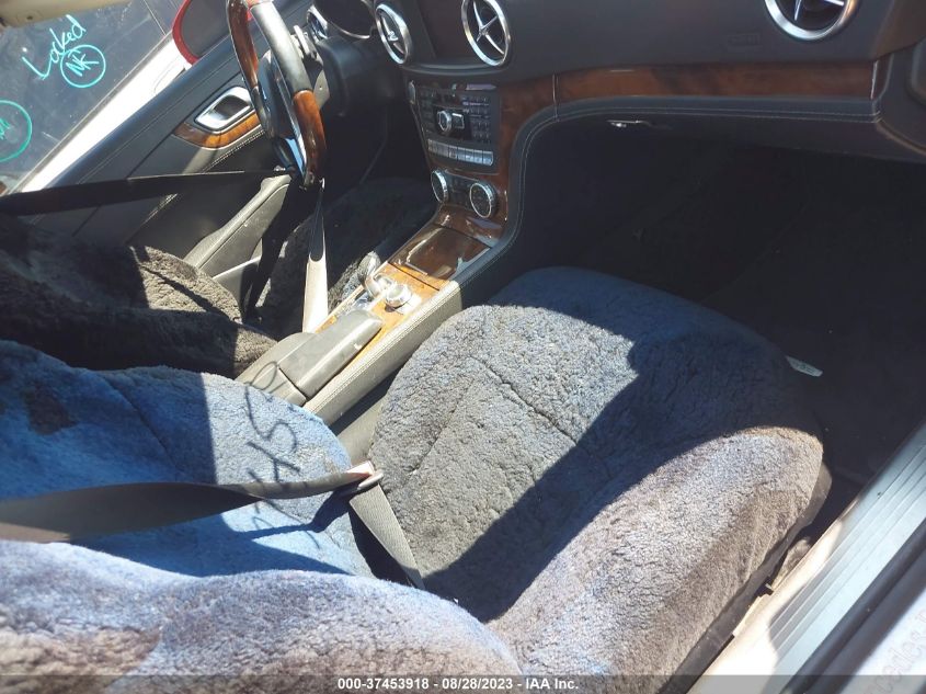 2013 MERCEDES-BENZ SL-CLASS SL 550 - WDDJK7DA7DF014352
