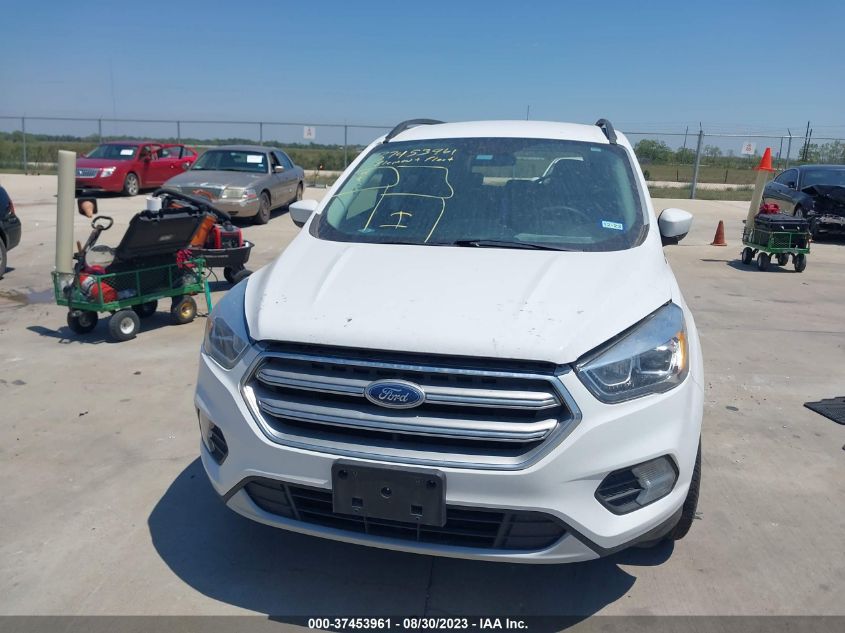 2017 FORD ESCAPE SE - 1FMCU9G92HUC55047