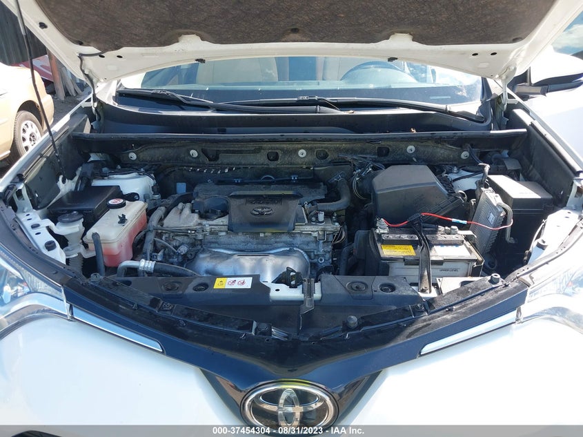 VIN JTMRFREV7HJ114890 2017 TOYOTA RAV4 XLE