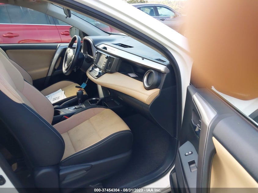 VIN JTMRFREV7HJ114890 2017 TOYOTA RAV4 XLE