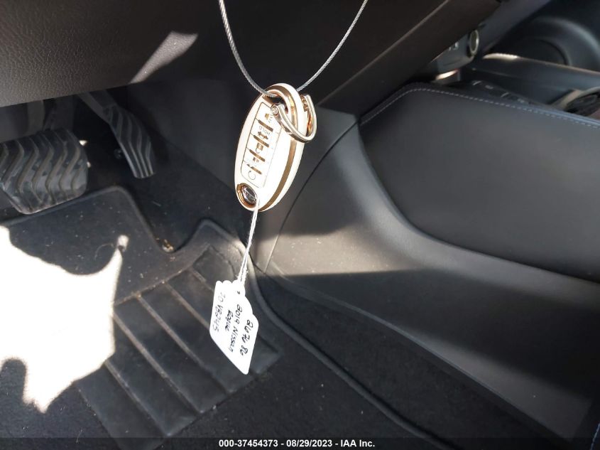 2019 NISSAN ROGUE SPORT SL - JN1BJ1CP3KW526436