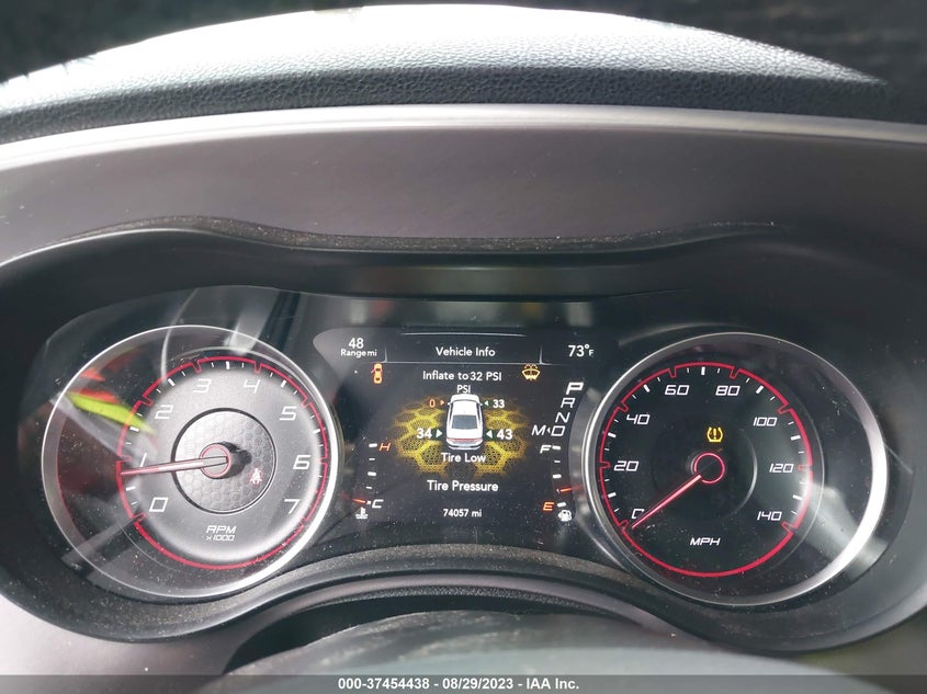 VIN 2C3CDXHGXKH608106 2019 DODGE CHARGER GT