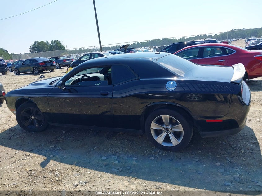 VIN 2C3CDZAG0HH561117 2017 DODGE CHALLENGER SXT