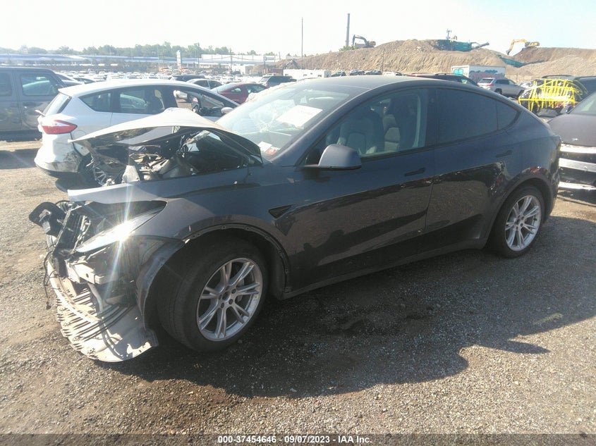 VIN 7SAYGAEE0NF363385 2022 TESLA MODEL Y