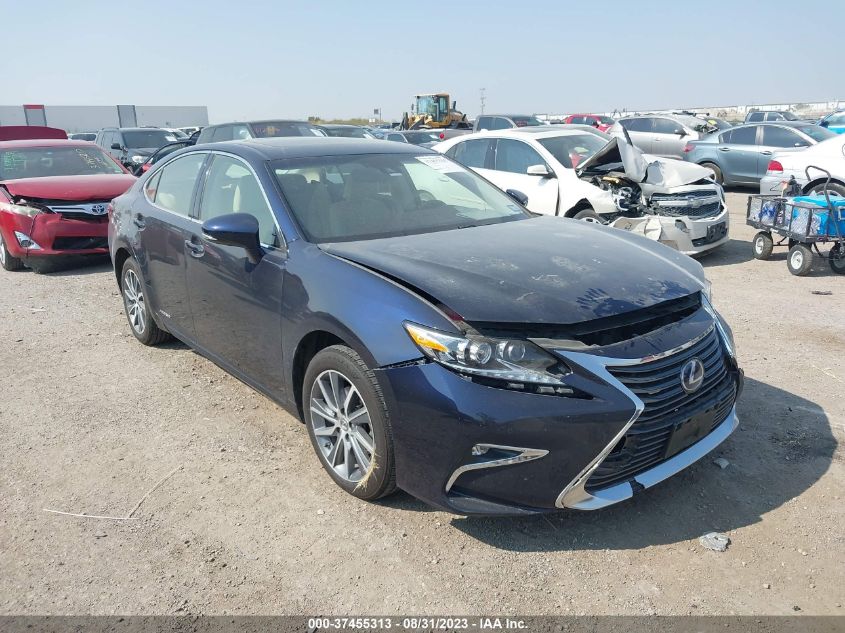 JTHBW1GG3H2142258 LEXUS ES ES 300H 2017