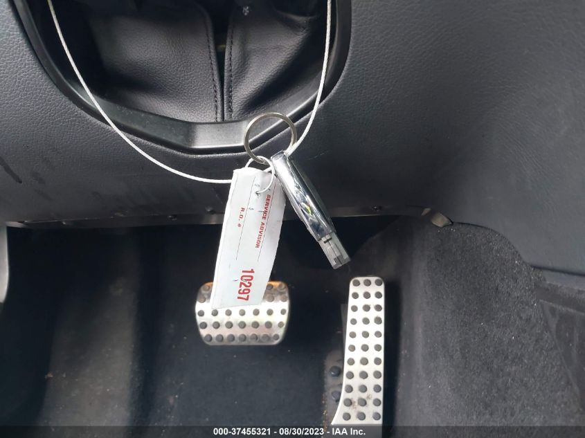 2013 MERCEDES-BENZ C-CLASS C 250 - WDDGJ4HB2DF944626