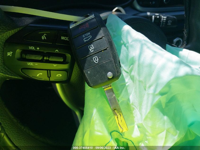 2019 KIA RIO S - 3KPA24ABXKE179065
