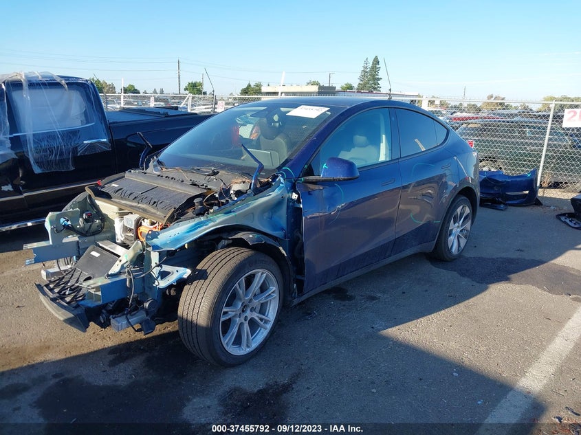 VIN 7SAYGDEE8PF609183 2023 TESLA MODEL Y LONG RANGE
